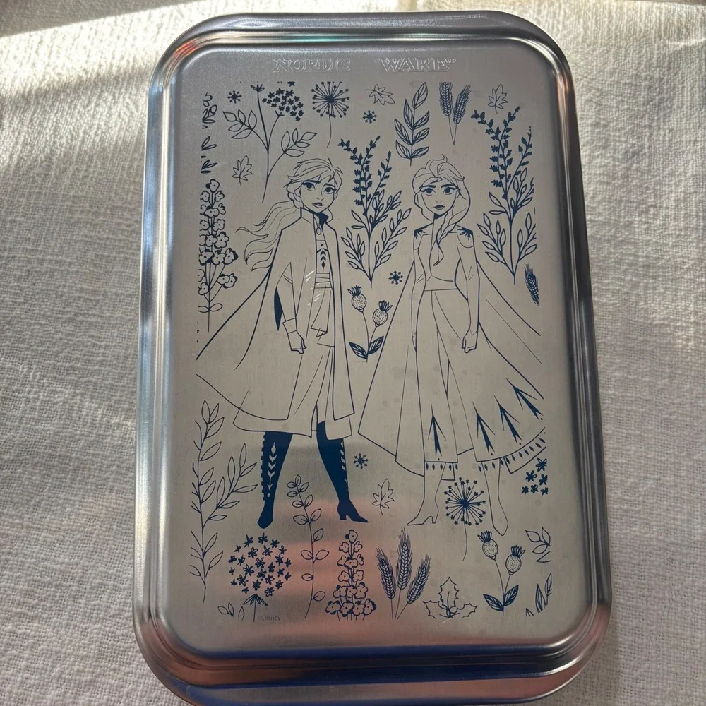 Nordic Ware Disney Frozen 2 Aluminum Cake Pan with Lid Anna Elsa Silver Blue